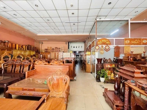 Bán nhà Mặt tiền Cộng Hòa -  ngay Út Tịch, đối điện VinCom, 4x24m, 2 tầng cũ, Sổ A4, 29,8 tỷ.