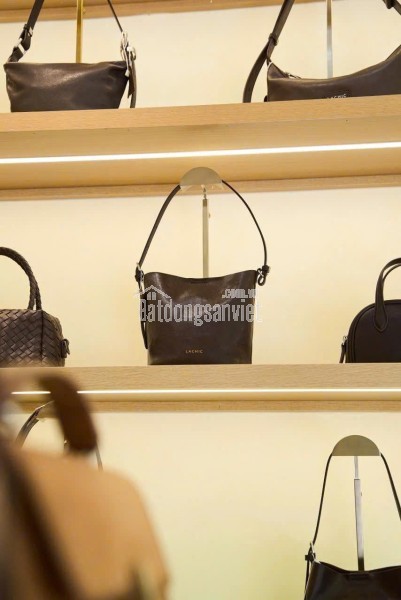 SANG NHƯỢNG CỬA HÀNG CẦU GIẤY, HÀ NỘI – GIÁ TỐT CHO NGƯỜI MUỐN LÀM NGAY