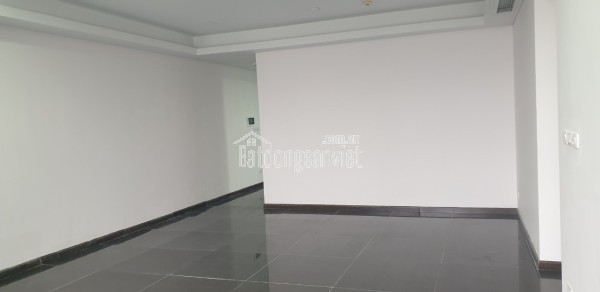 10.12.25.2 Cho thuê căn hộ Dolphin Plaza 3 phòng ngủ to đùng, diện tích 168m2, nội thất cơ bản