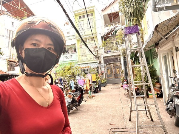 BÁN NHÀ Đ.TÔN ĐẢN- NGANG NỞ HẬU TÀI LỘC- NGAY KHU ĂN UỐNG- LƯU THÔNG TÔN THẤT THUYẾT- NGUYỄN TẤT