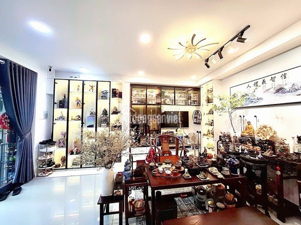 HIẾM BÁN NHÀ MẶT TIỀN Đ. NGUYỄN THIỆN THUẬT, QUẬN 3 - DÒNG TIỀN SẴN 60TR/TH - XD 1 HẦM 7 TẦNG