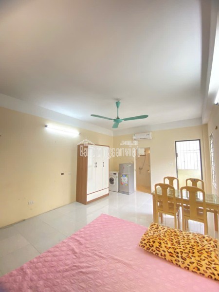 Cho Thuê Ccmn 1pk 1pn đẹp thoáng sáng 178 Tây Sơn, Đống Đa