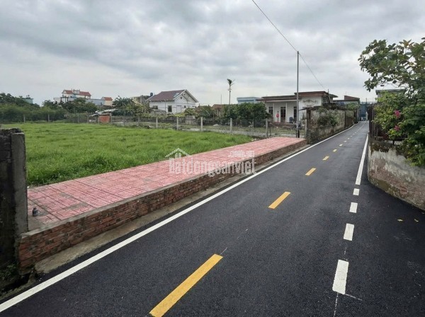 Chỉ hơn10 triệu/m2 chính chủ đất sát Vsip hải long 210m2 mặt tiền 6m