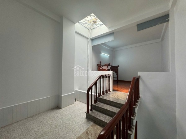 BÁN NHÀ ĐẸP NGỌC THỤY, LONG BIÊN – 43M², 4 TẦNG, GIÁ 7,5 TỶ