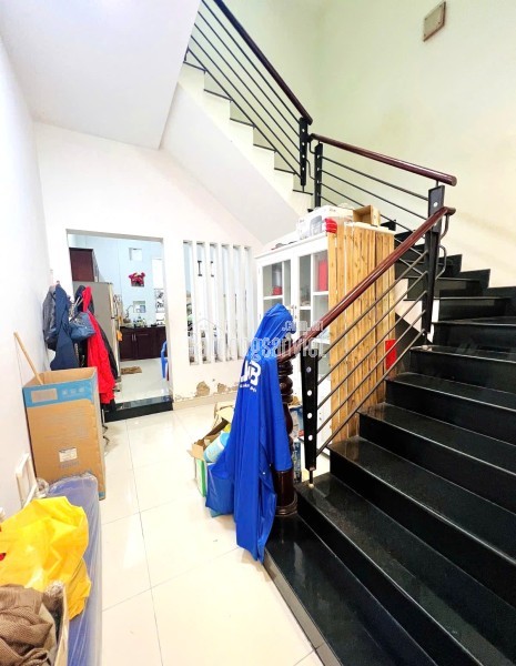 ĐỊNH CƯ BÁN GẤP – Nhà đẹp 69M² – 3 Tầng/4PN – Ô TÔ NGỦ TRONG NHÀ – Chỉ 6.x TỶ TL!