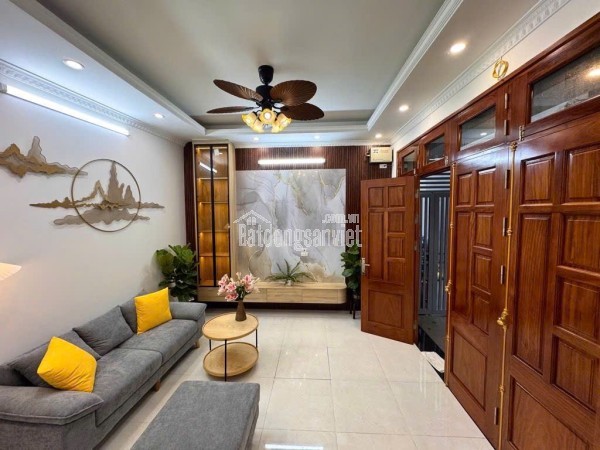 BÁN NHÀ THANH AM LONG BIÊN,OTO ĐỖ CỔNG,LÔ GÓC,THANG MÁY,42M NHỈNH 9 TỶ