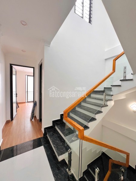 Bán Đất Tặng Nhà Cấp 4 Tại Phố Lê Lợi – Ngô Quyền, Hải Phòng – Ngõ Ô Tô Tránh – Vị Trí Trung Tâm