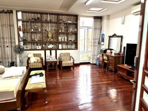 [Hiếm] bán nhà Văn Cao Thụy Khuê gần phố gần ô tô, 75m mặt tiền 5m, chỉ 16 tỷ