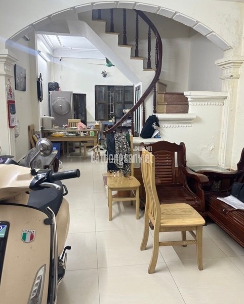 Bán nhà Kim Giang, Hoàng Mai, gần ô tô, gần KĐT Đại Kim, 33m2, 8.3 tỷ(CTL)