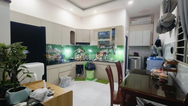 Bán nhà đường 109, Phước Long B, Q.9, Hồ Chí Minh, 4 tầng, 4PN, 3WC, diện tích 60m2, giá 6,69 tỷ,