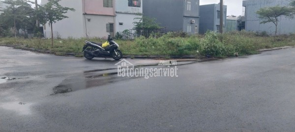 # Lô Góc 2 Mặt Tiền đường 7.5m sát ĐH FPT, ĐH Phan Châu Trinh, 4.x tỷ