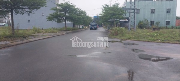 # Lô Góc 2 Mặt Tiền đường 7.5m sát ĐH FPT, ĐH Phan Châu Trinh, 4.x tỷ