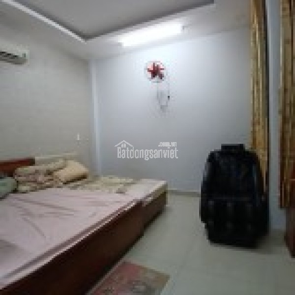 Bán nhà đường Trần Thị Điệu, Phước Long B, Q9, TP HCM. DT 95m2, 3 tầng. Giá 7,29  tỷ, sổ hồng.