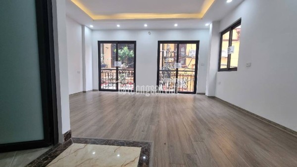 CHCCMN DÒNG TIỀN ỔN ĐỊNH -TỔNG 10 PHÒNG KHÉP KÍN- HỆ THỐNG PCCC - THANG MÁY _ 6 TẦNG-50M2