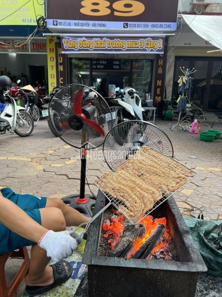 Cần sang nhượng lại quán cà phê đường Nguyễn Trãi( phía sau trường Tôn Thất Tùng).