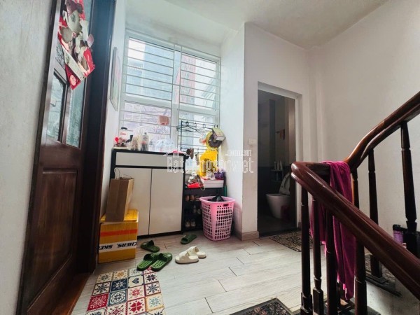 Bán Nhà Kim Hoa 27m2. 4 tầng. mặt tiền 6.5m. giá 7.85 tỷ Đống Đa Hà Nội