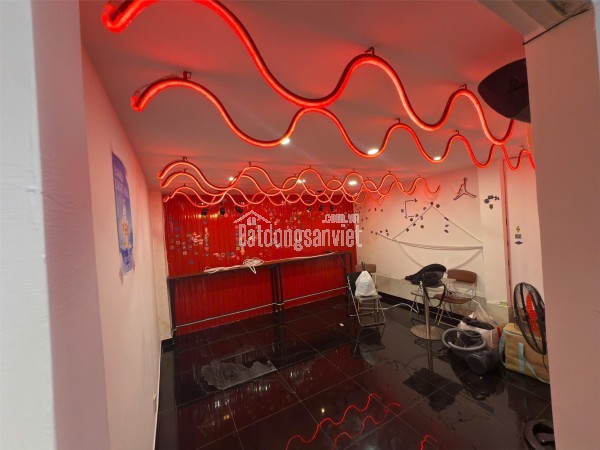 NHÀ ĐẸP – GIÁ TỐT - SANG NHƯỢNG  NHÀ  MẶT TIỀN Nguyễn Thiện Thuật, P.Lộc Thọ, Nha Trang, Khánh Hòa