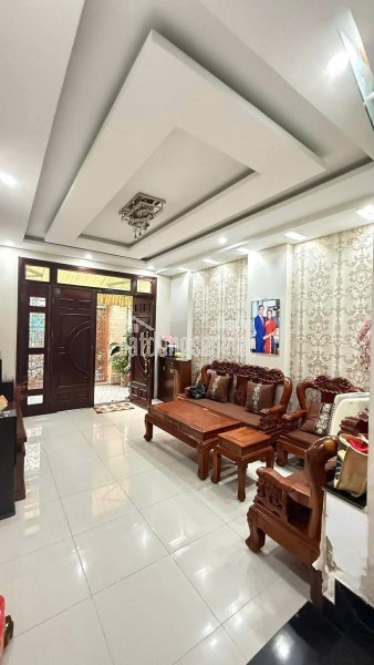 Bán nhà Mặt tiền cư Xá Nguyễn Đình Chiểu -  Nguyễn Kiệm, 6x12m, 4 Tầng mới, 4PN, 15,8 tỷ.