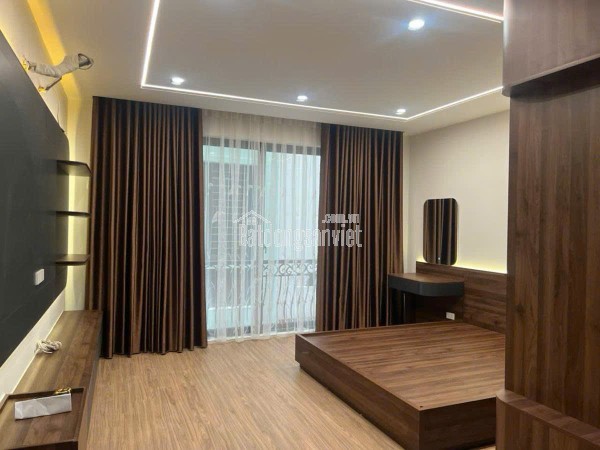 Bán nhà Cổ Linh 40m 6 tầng thang máy MT4.5m ô tô hơn 11 tỷ