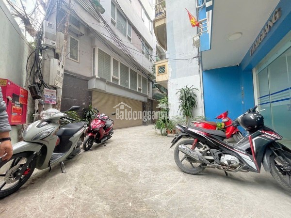 NHÀ ĐẸP FULL NỘI THẤT PHÂN LÔ- Ô TÔ ĐỖ CỬA Đường Láng 37m2 X 5 Tầng 15.8 Tỷ Đống Đa Hà Nội.