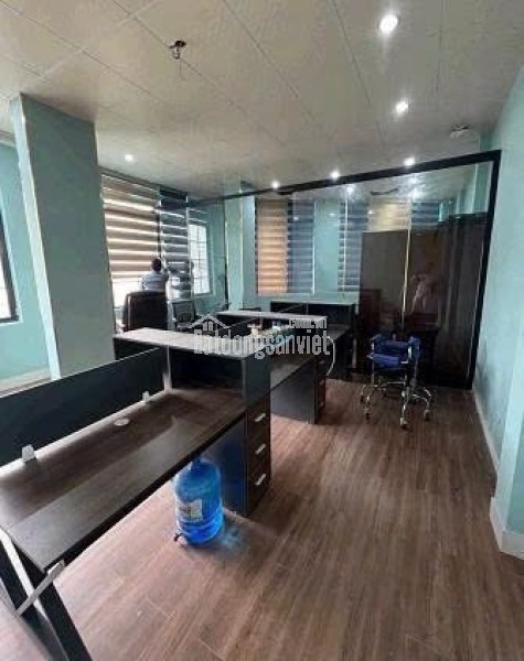 NHÀ ĐẸP FULL NỘI THẤT PHÂN LÔ- Ô TÔ ĐỖ CỬA Đường Láng 37m2 X 5 Tầng 15.8 Tỷ Đống Đa Hà Nội.