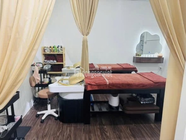 SANG GẤP TIỆM NAIL TẠI THE RAINBOW VINHOMES QUẬN 9 , LONG THẠNH MỸ