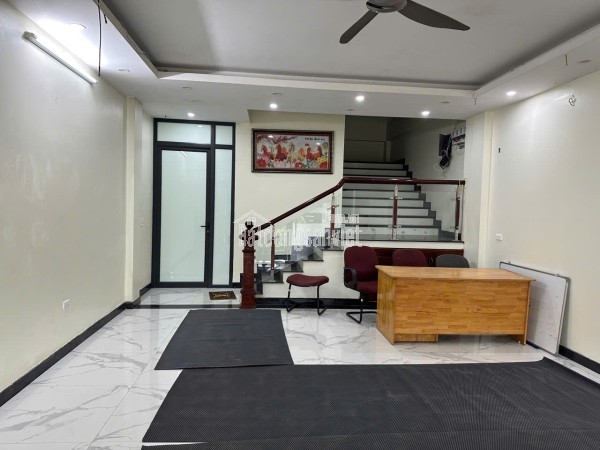 CHO THUÊ PHÒNG RỘNG 70m² – TRUNG TÂM PHAN  ĐÌNH PHÙNG –  TP.THÁI NGUYÊN-  GẦN CHỢ THÁI