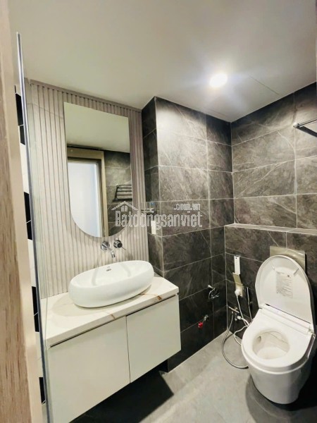 Bán nhà mới 67.5m2 ngay chợ Rạch Ông Đường xe tải tới nhà P2Q8