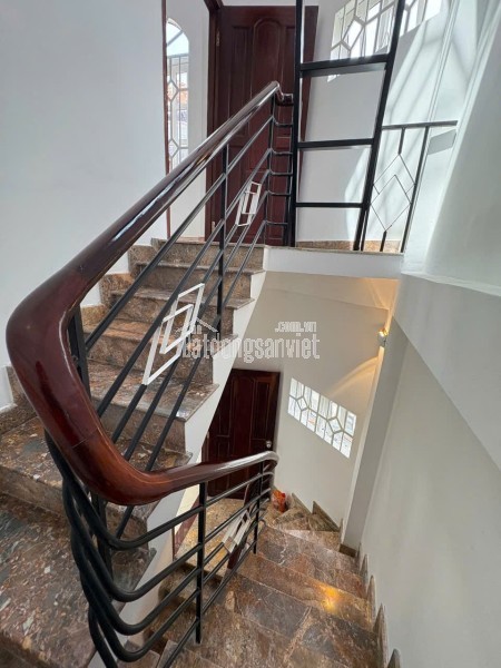 BÁN NHÀ CHÍNH CHỦ - P17 NGUYỄN CỬU VÂN - BÌNH THẠNH - MT 8M - 4 TẦNG BTCT HOÀN CÔNG ĐỦ - SIÊU HIẾM