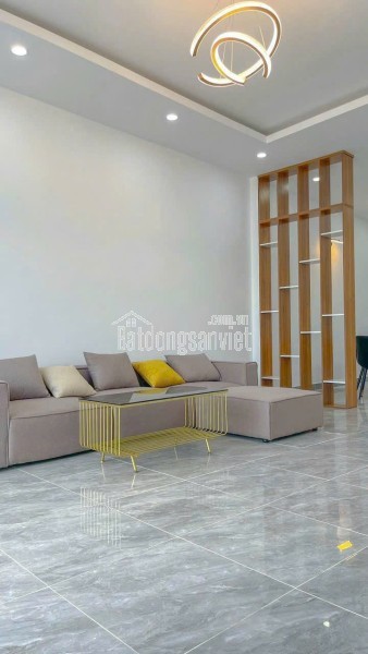 Gia đình cần bán căn nhà cấp 4 mới xây, nằm sau Văn Miếu Trấn Biên, vị trí thuận tiện di chuyển về