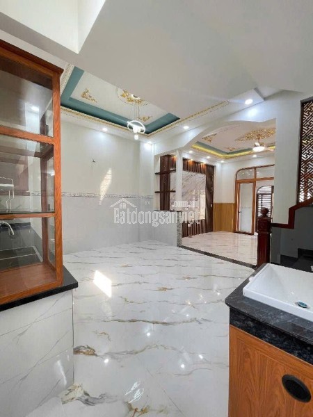 T1717 🔥 Giảm 100tr! sát Vòng Xoay An Sương, SHR, HXT, 3 tầng, 3.8x23m, 7.x tỷ