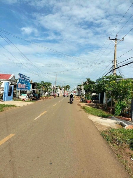 Cần bán gấp đất mặt tiền đường kim long quản thành , cách nhà nghỉ kim long 30m ,