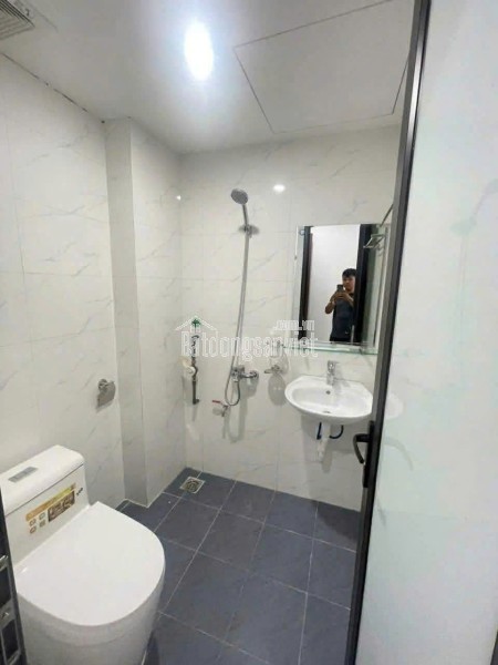 PHỐ SINH VIÊN VĂN TRÌ – BẮC TỪ LIÊM 8 PHÒNG CHO THUÊ – DOANH THU 30TR/TH – TẦM TIỀN BAY NHANH