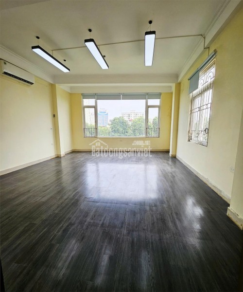 Cho thuê phòng số 1B ngõ 43 Trung Kính khép kín chỉ 3.5tr