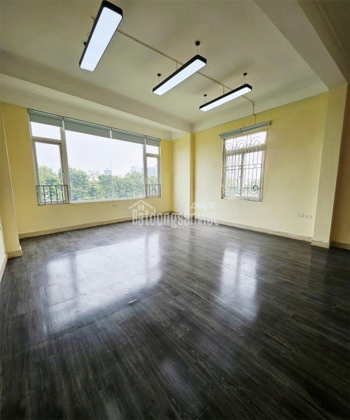 Cho thuê phòng số 1B ngõ 43 Trung Kính khép kín chỉ 3.5tr