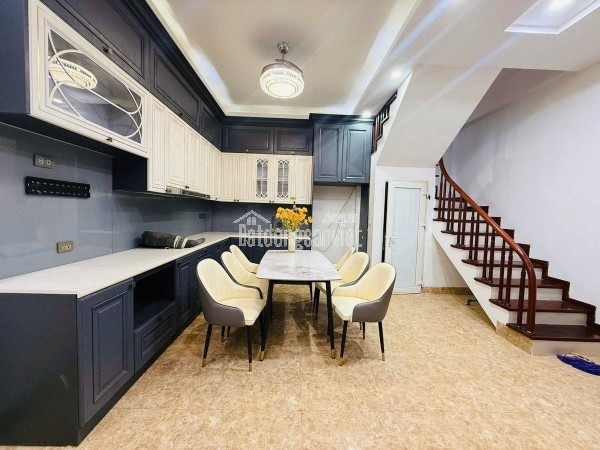 CỰC HIẾM KHƯƠNG TRUNG – MẶT NGÕ Ô TÔ TRÁNH – KINH DOANH ĐỈNH – GIÁ TỐT