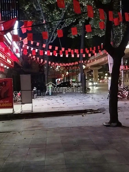 CẦN BÁN NHÀ CẤP 4 VỊ TRÍ ĐẮC ĐỊA SỐ 833 MẶT PHỐ QUANG TRUNG, HÀ ĐÔNG