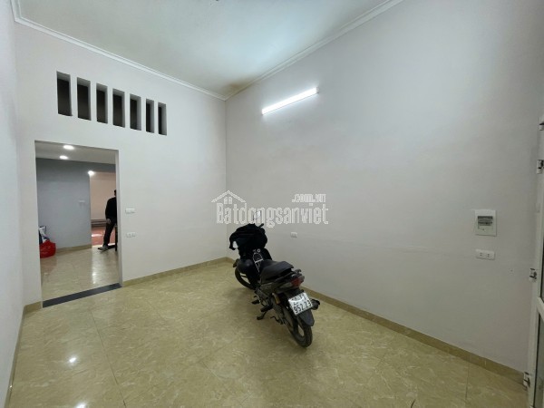 Cho thuê nhà 141 Giáp Nhị 40m² x 3 tầng, 3 ngủ chỉ 7.5 Triệu