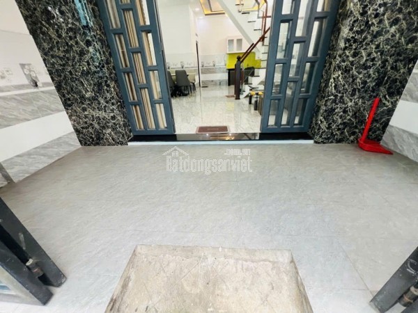 sát mặt tiền KINH DOANH  lâm văn bền Tân Quy Q 7

Ngang 5 Dài 10 CÓ 5 TÊ ĐÚC BÊ TÔNG