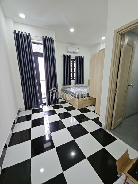 Sát mặt tiền Q7 

Tân thuận 

Ngang 4.5 dài 12 

3 TẤM CÓ 5 TỎI ĐÚC BÊ TÔNG MỚI