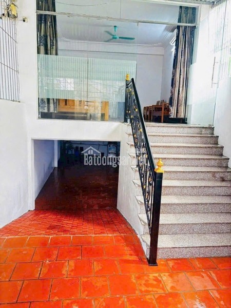 NHÀ ĐẸP - GIÁ TỐT - Vị Trí Đắc Địa Tại Lê Mật, Phường Việt Hưng, Hà Nội