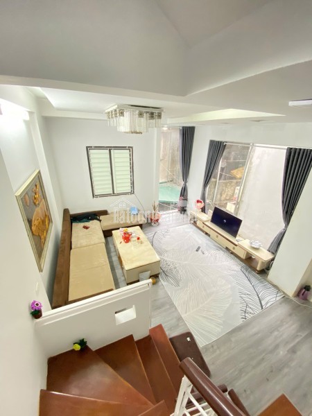 SANG NHƯỢNG CỬA HÀNG GIẶT LÀ – PHỐ THÁI THỊNH, ĐỐNG ĐA, HÀ NỘI