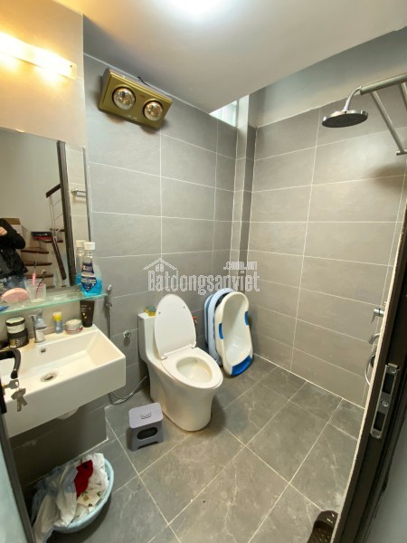 SANG NHƯỢNG CỬA HÀNG GIẶT LÀ – PHỐ THÁI THỊNH, ĐỐNG ĐA, HÀ NỘI