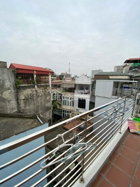 SANG NHƯỢNG CỬA HÀNG GIẶT LÀ – PHỐ THÁI THỊNH, ĐỐNG ĐA, HÀ NỘI