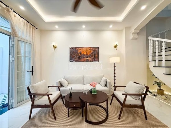 Nhà Đường Hoàng Hoa Thám Quận Phú Nhuận Phường 5 Cũ.