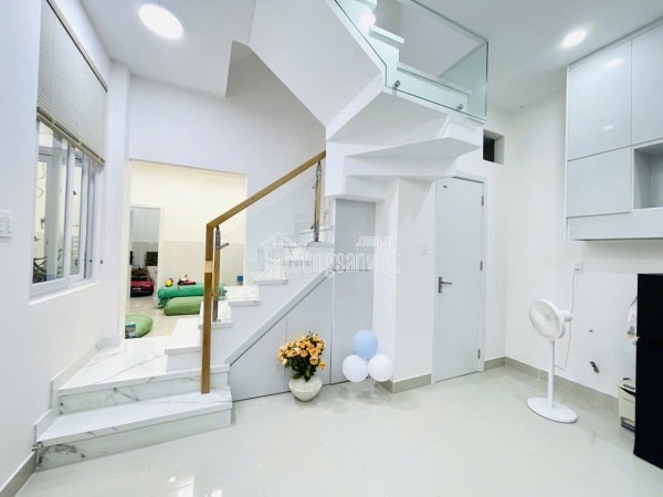 D1721 ⚡️ Giảm 600tr! sát UBND Phường Gò Vấp, SHR, 3 tầng, 5x13m, 6.x tỷ