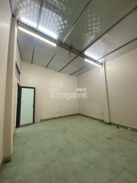 CHÍNH CHỦ CHO THUÊ KHO 120M² – TRẦN CAO 6M – Ô TÔ RA VÀO THOẢI MÁI