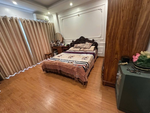 Bán nhà Bồ Đề, Long Biên. Diện tích 52m²