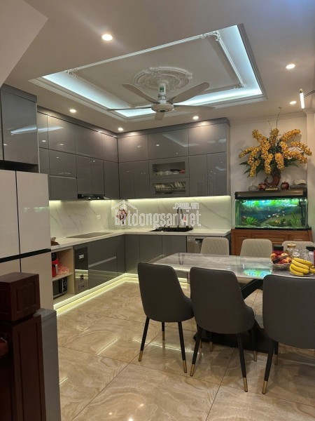 Bán nhà Bồ Đề, Long Biên. Diện tích 52m²