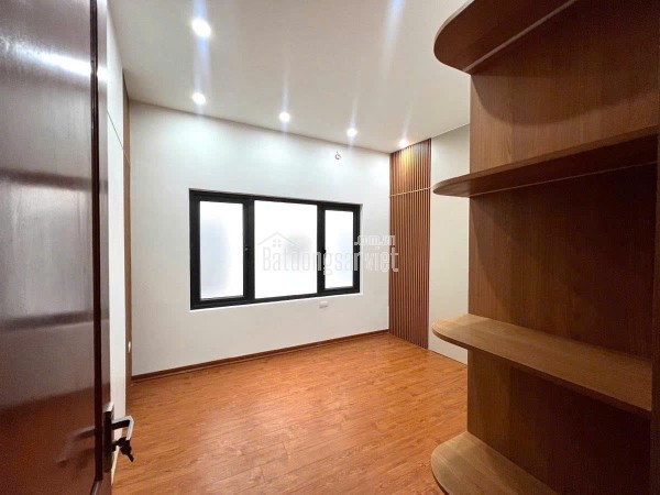 CHO THUÊ NHÀ 6 TẦNG MỚI XÂY – NGỌC THỤY, LONG BIÊN
NHÀ ĐẸP – GIÁ TỐT – Ở/ LÀM VP ĐỀU HỢP